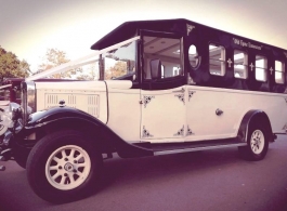 8 seat bus for weddings in Harlow